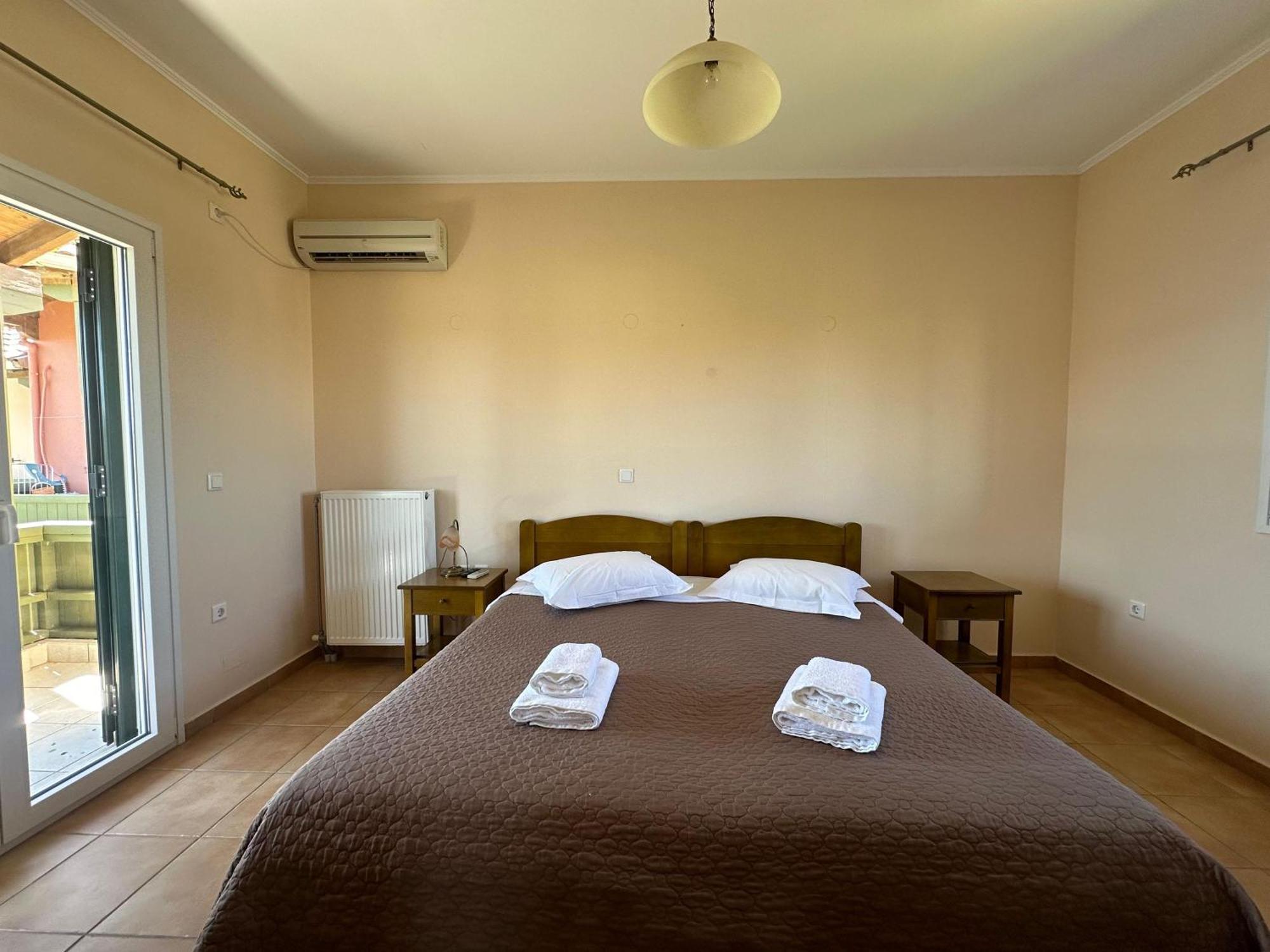 Porto Nirikos Lefkada - Private Parking Apartment Exterior photo